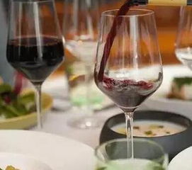 舉杯有方，品味升級 高腳杯品鑒葡萄酒的五大妙處